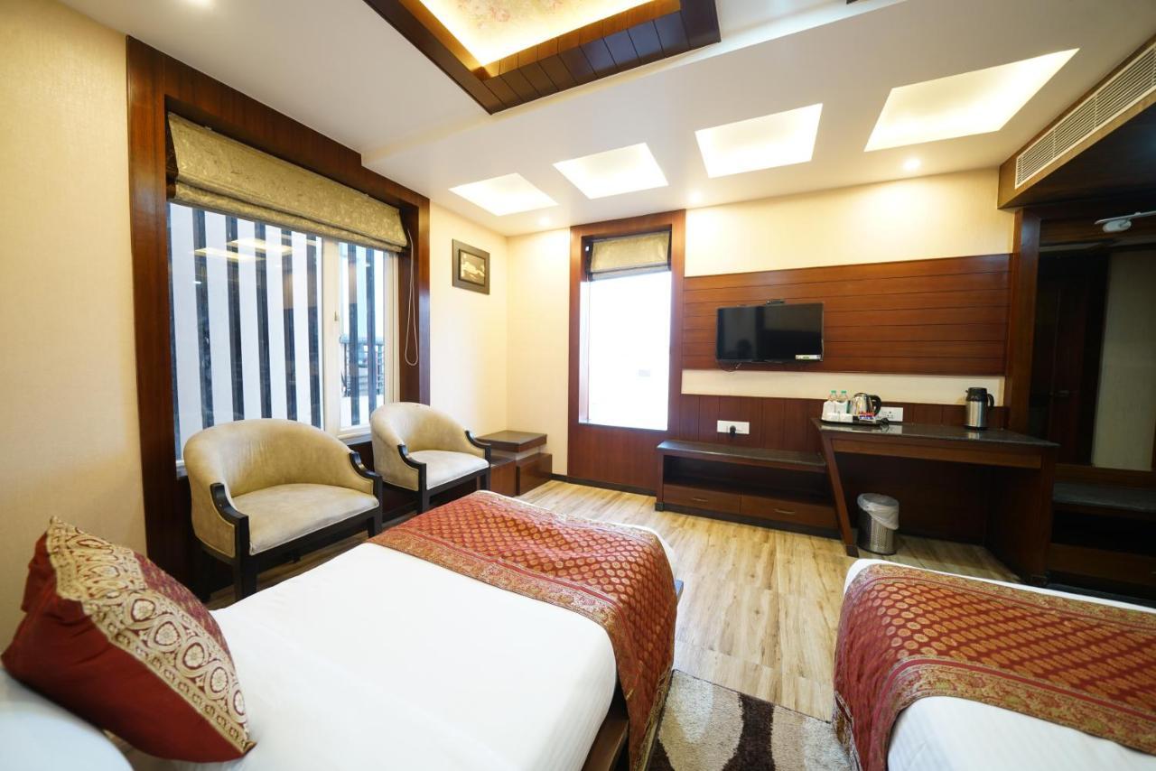 Square Inn Hotel,Varanasi — Photos 3